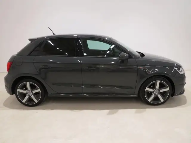 Audi A1 Sportback 1.4TDI Adrenalin