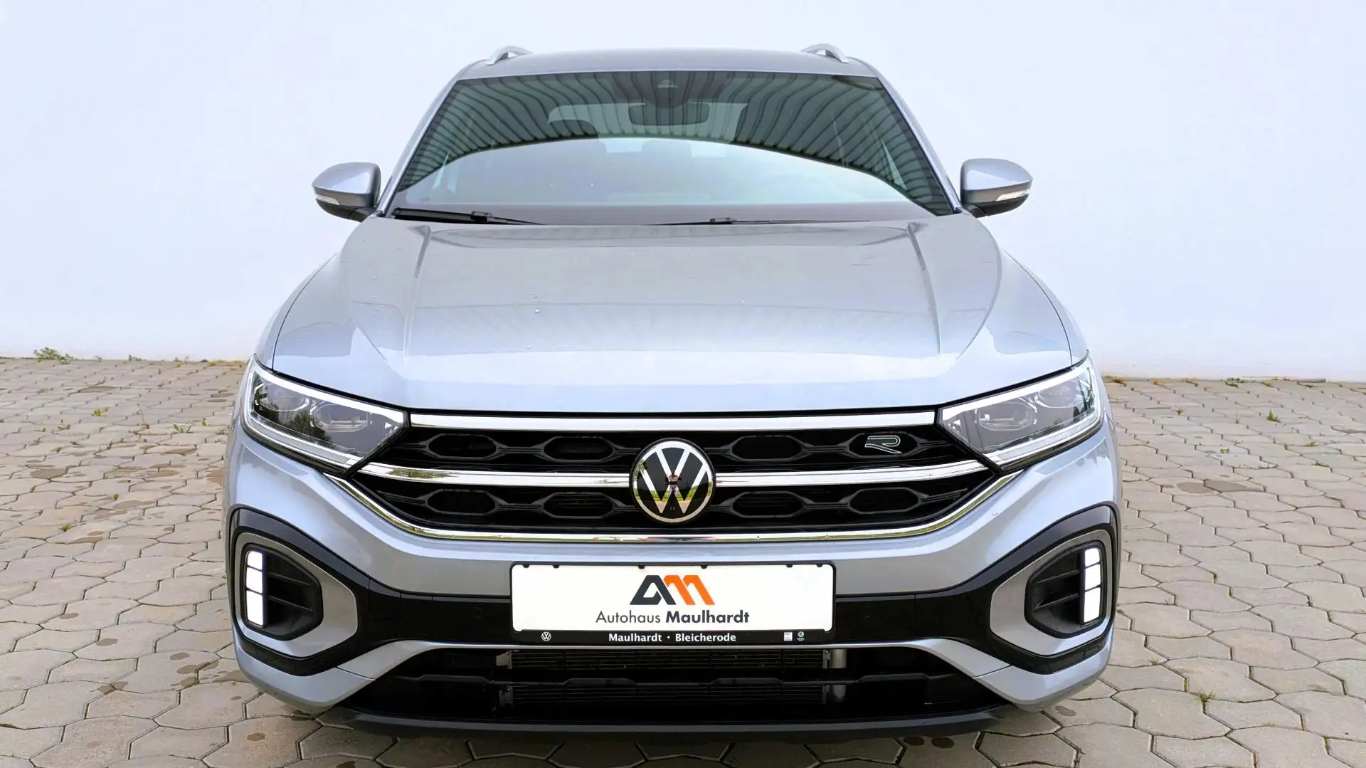 Volkswagen T-Roc R-Line 1.5 TSI,DSG,el.Heckkl.,Navi,LED Plus,Kamera,ACC Silber - 2