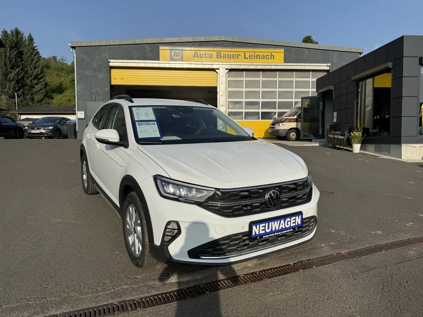 Volkswagen Taigo ACC|SHZ|APP-CONNECT|TRAVEL-ASS.|KLIMAAUTO. Weiß - 1