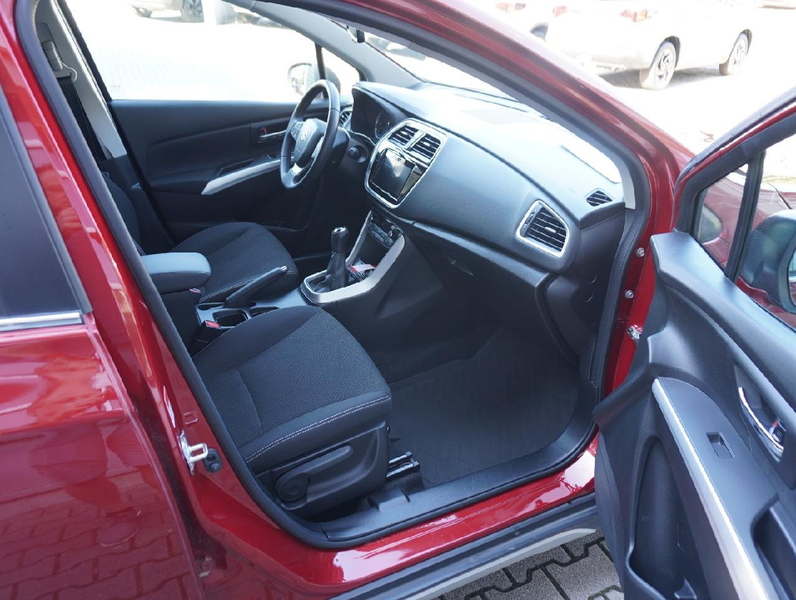 Suzuki SX4 S-Cross Comfort — photo 13