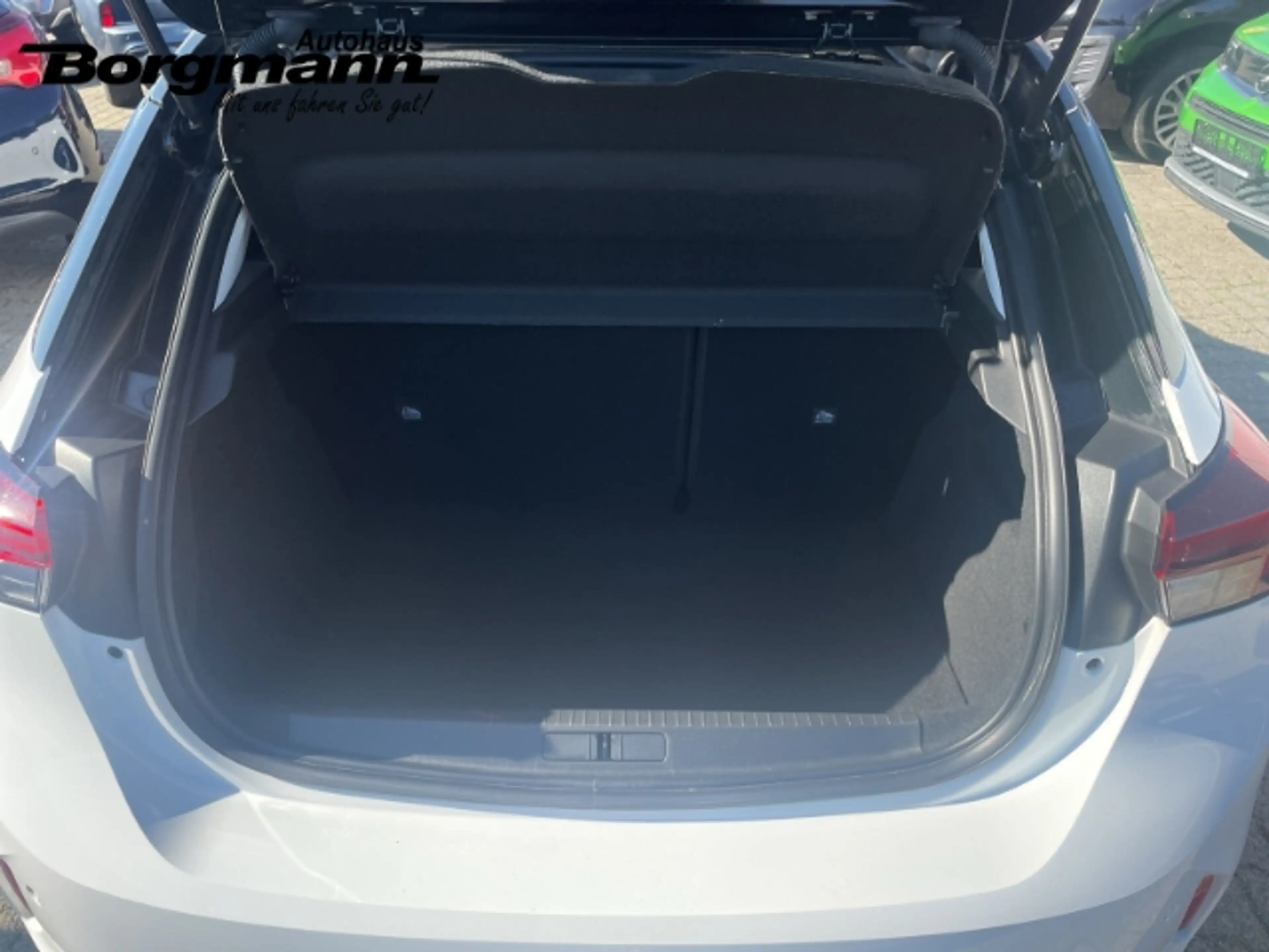 Opel Corsa Elegance 1.2 Turbo LED - Sitzheizung - Rückfahrkam — photo 7