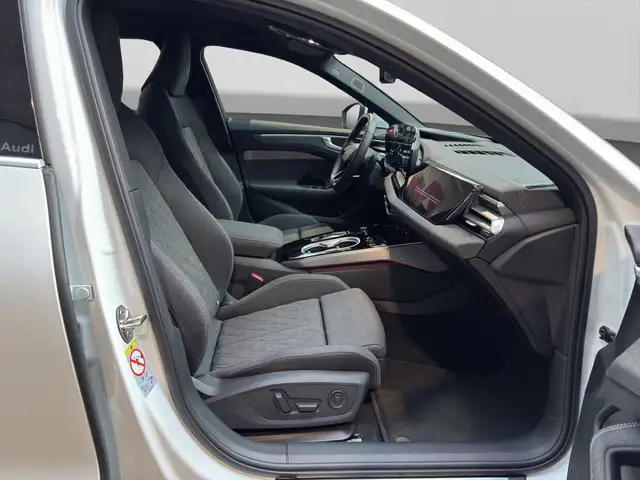 Audi A6 view 4