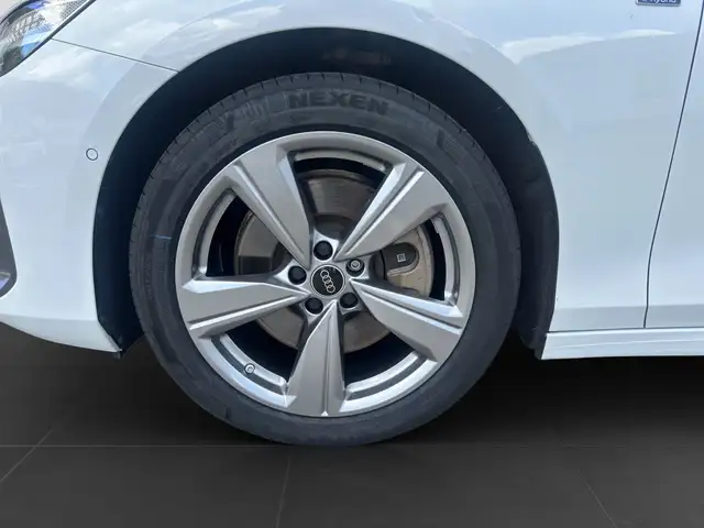 Audi A6 view 7
