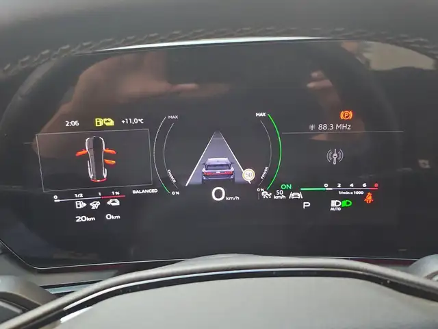 Audi A6 view 10