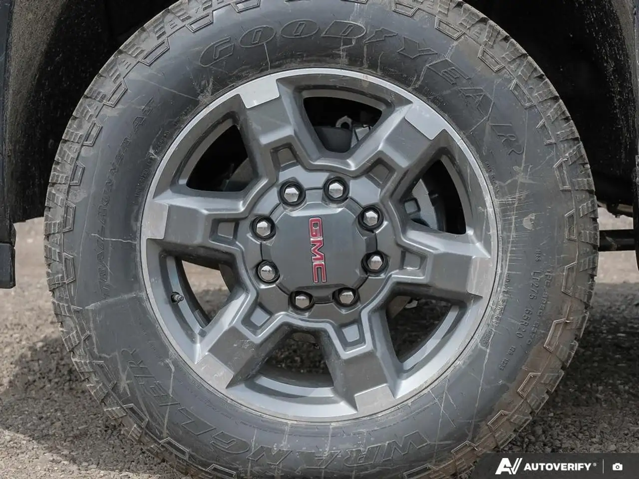 GMC Sierra 2500HD снимка GMC Sierra 2500HD
