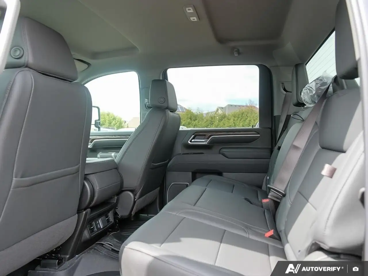 GMC Sierra 2500HD снимка GMC Sierra 2500HD