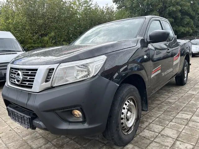 Nissan NP300