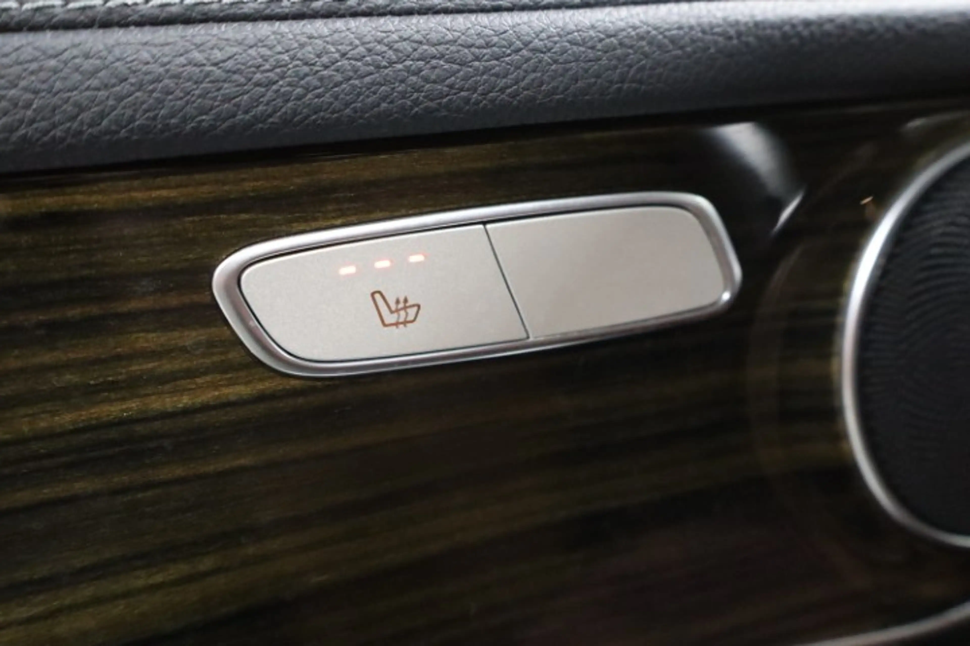 Mercedes-Benz GLC 350 GLC 350 e 4-Matic PHEV — photo 15