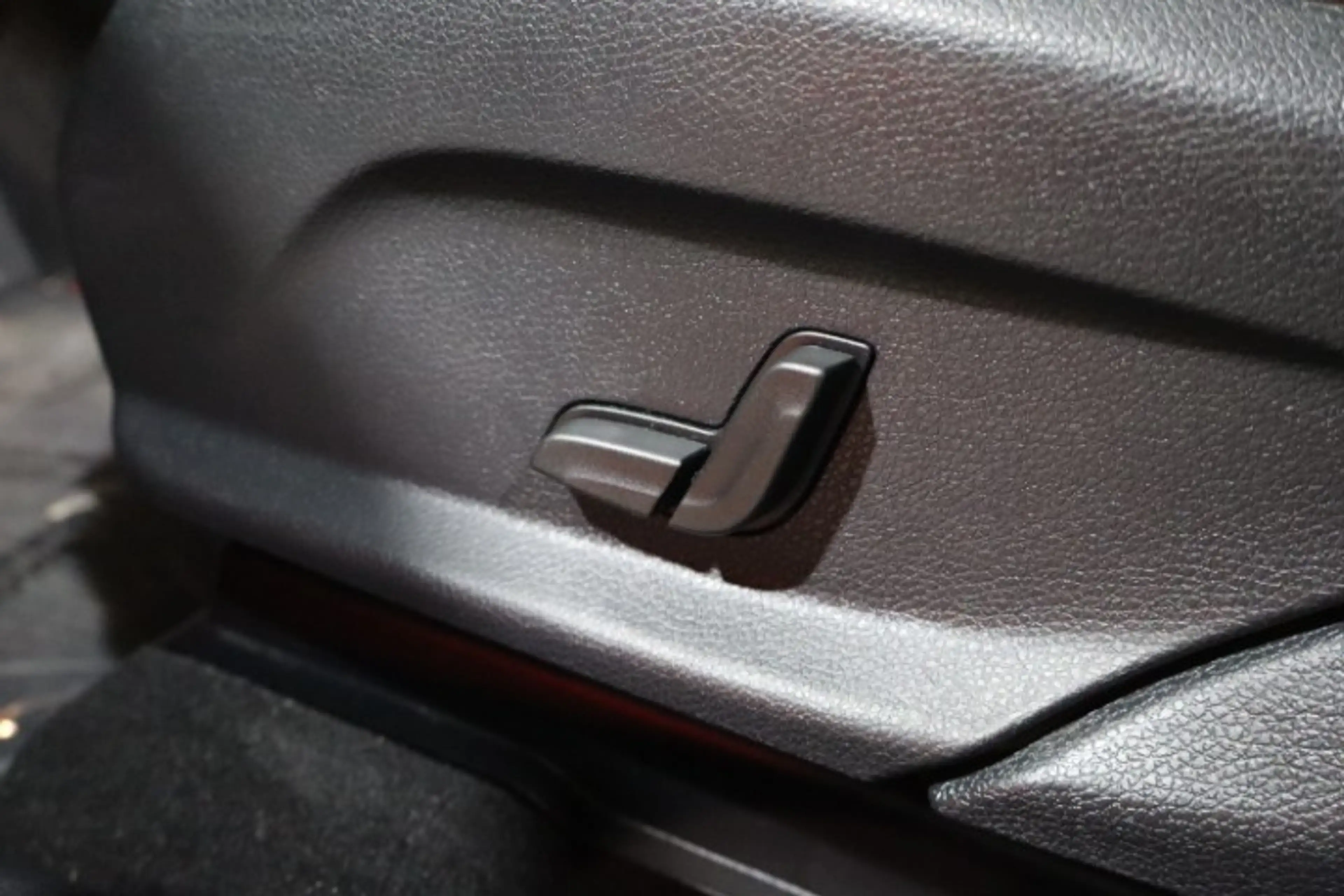 Mercedes-Benz GLC 350 GLC 350 e 4-Matic PHEV — photo 14