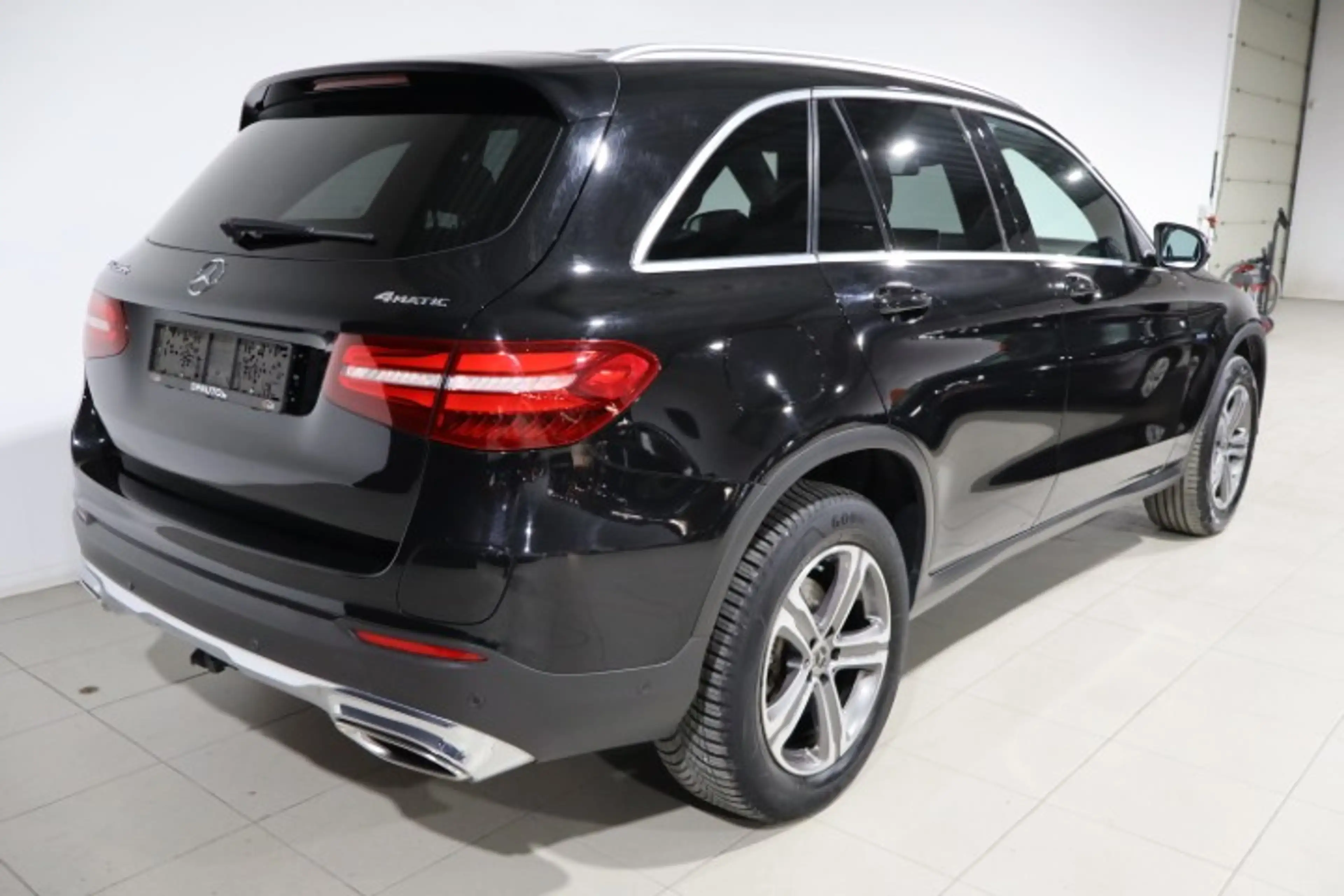 Mercedes-Benz GLC 350 GLC 350 e 4-Matic PHEV — photo 7