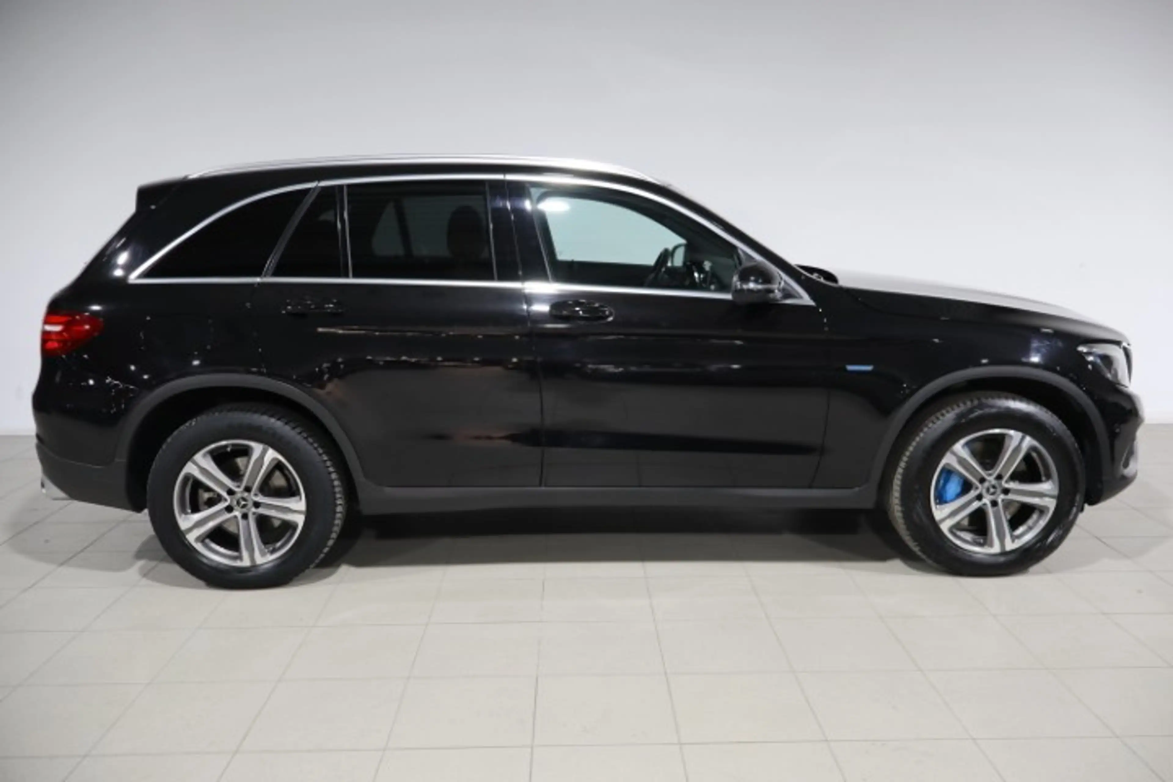 Mercedes-Benz GLC 350 GLC 350 e 4-Matic PHEV — photo 6