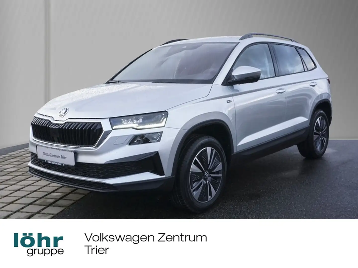 Skoda Karoq 1,5 TSI DSG Drive Silber - 1