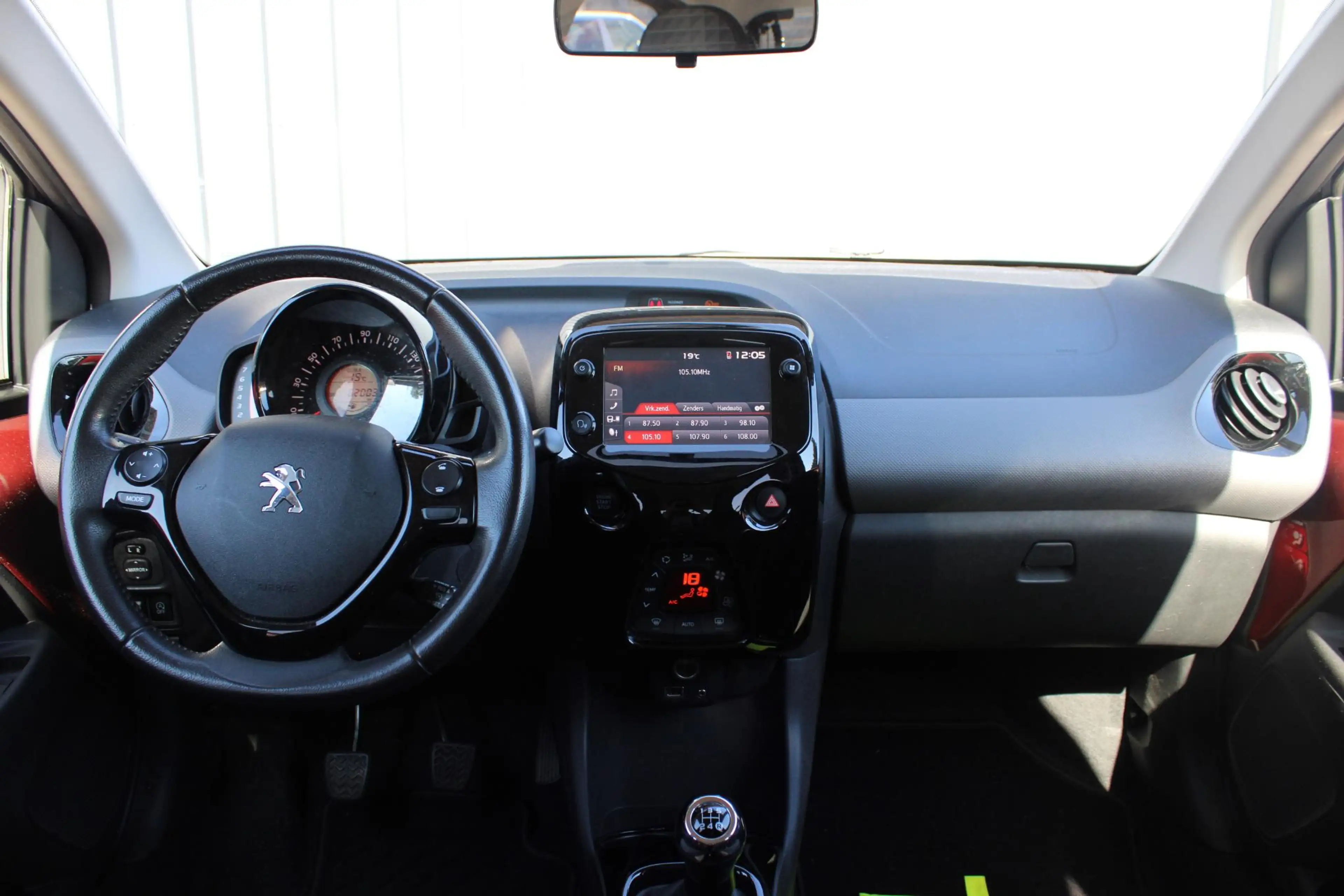 Peugeot 108 1.0 e-VTi Allure Cruise Controle I Groot Scherm I — photo 8