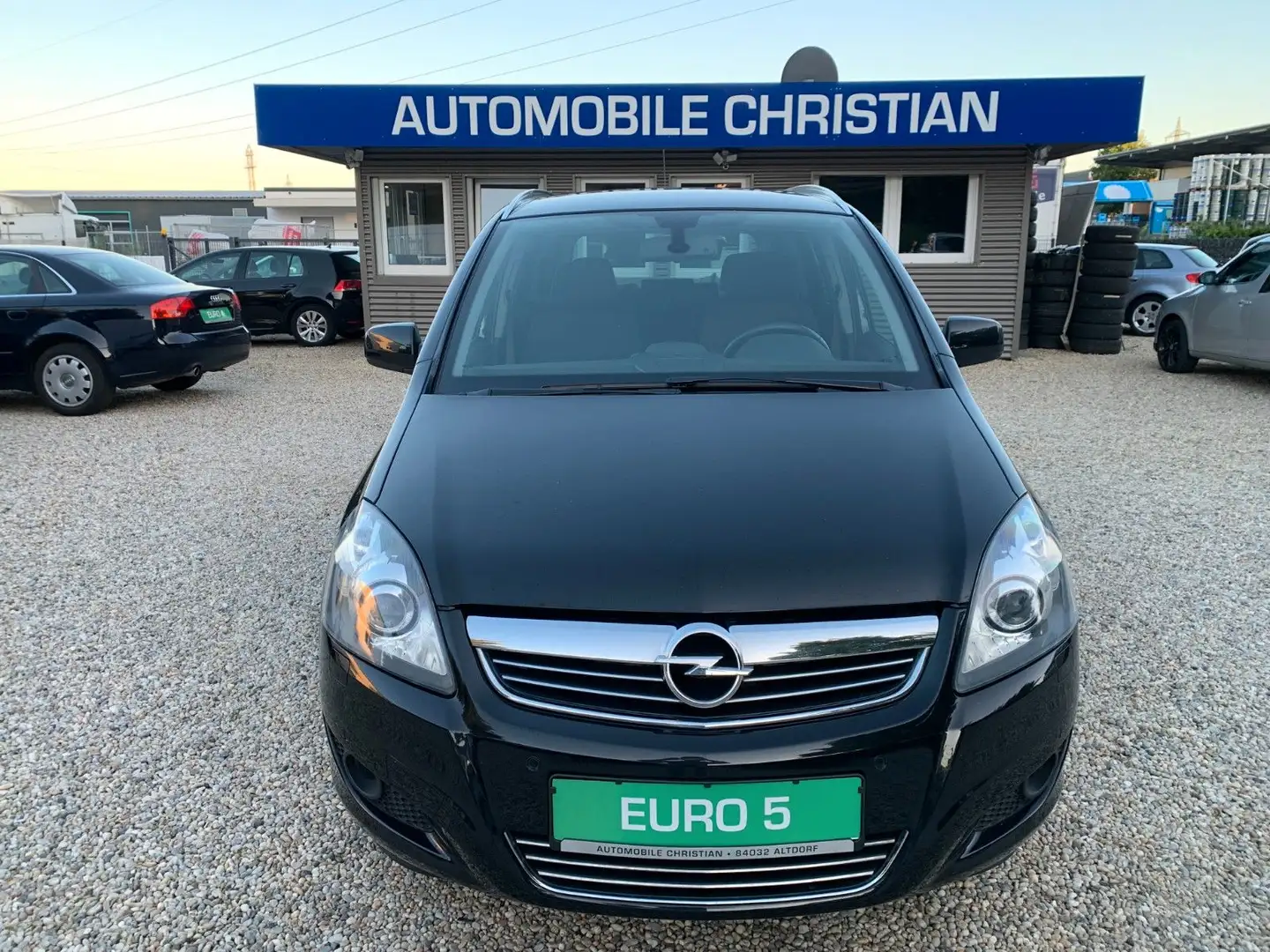 Opel Zafira B Family Plus 7. Sitzer Bi-Xenon SHZ PDC Noir - 1