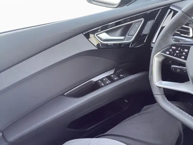 Audi Q4 E-Tron view 14