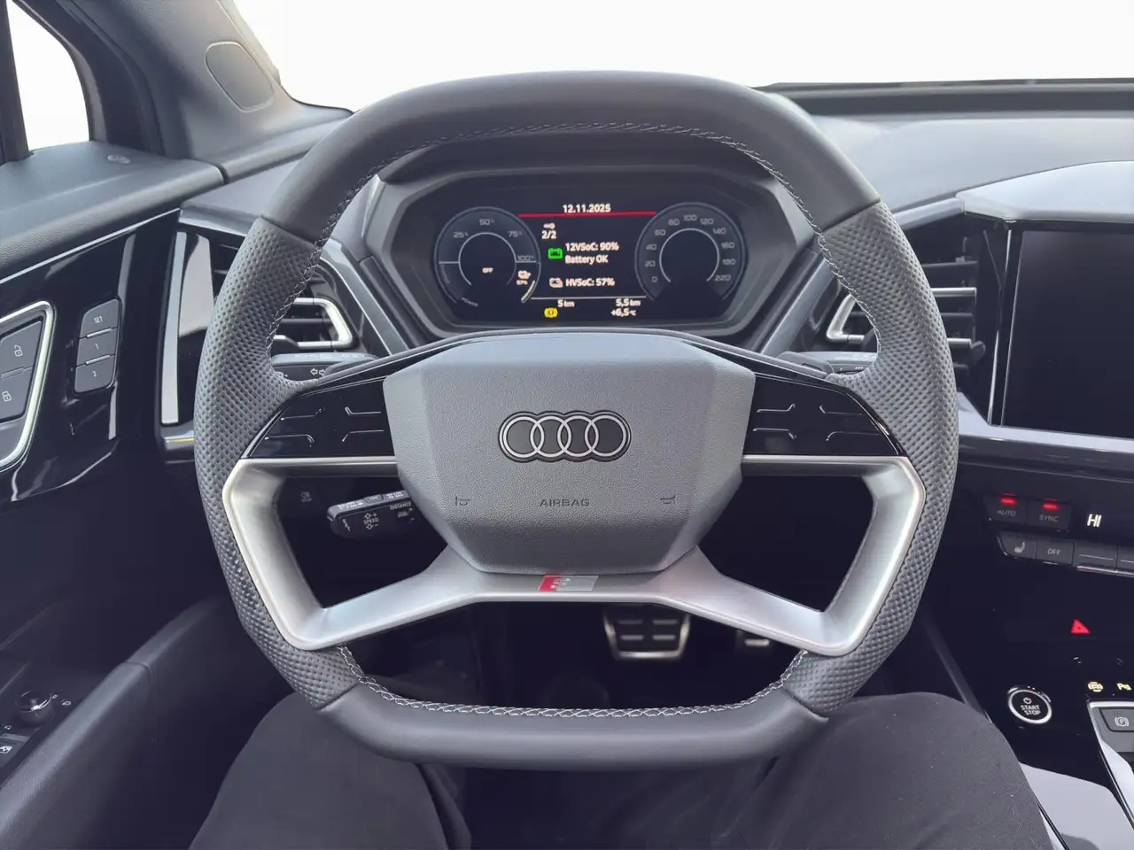 Audi Q4 2026 — фото 10