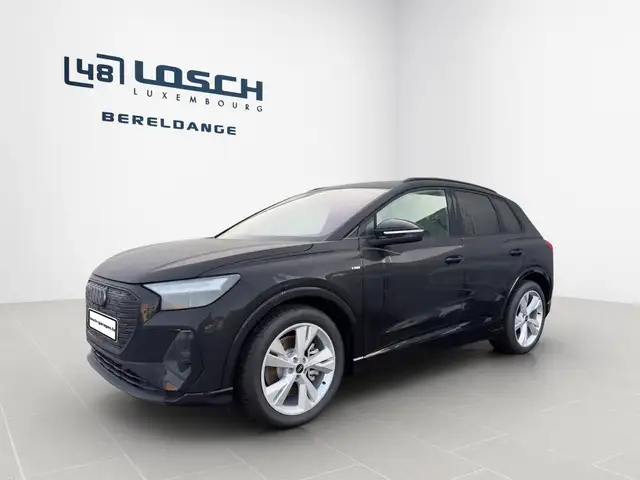 Audi Q4 E-Tron view 4