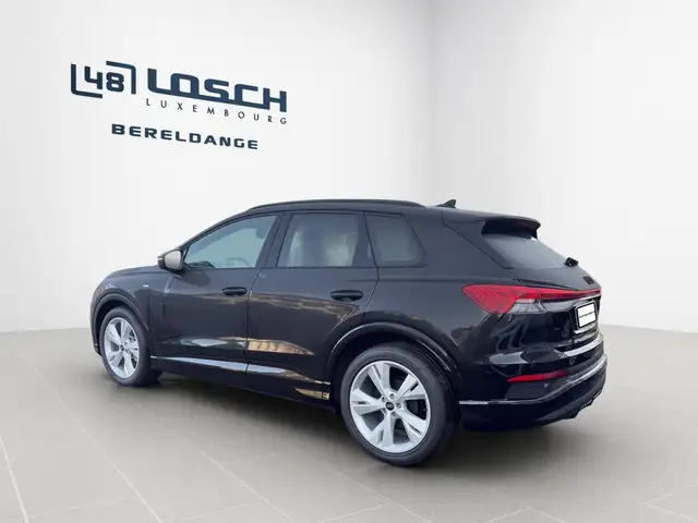 Audi Q4 E-Tron view 5