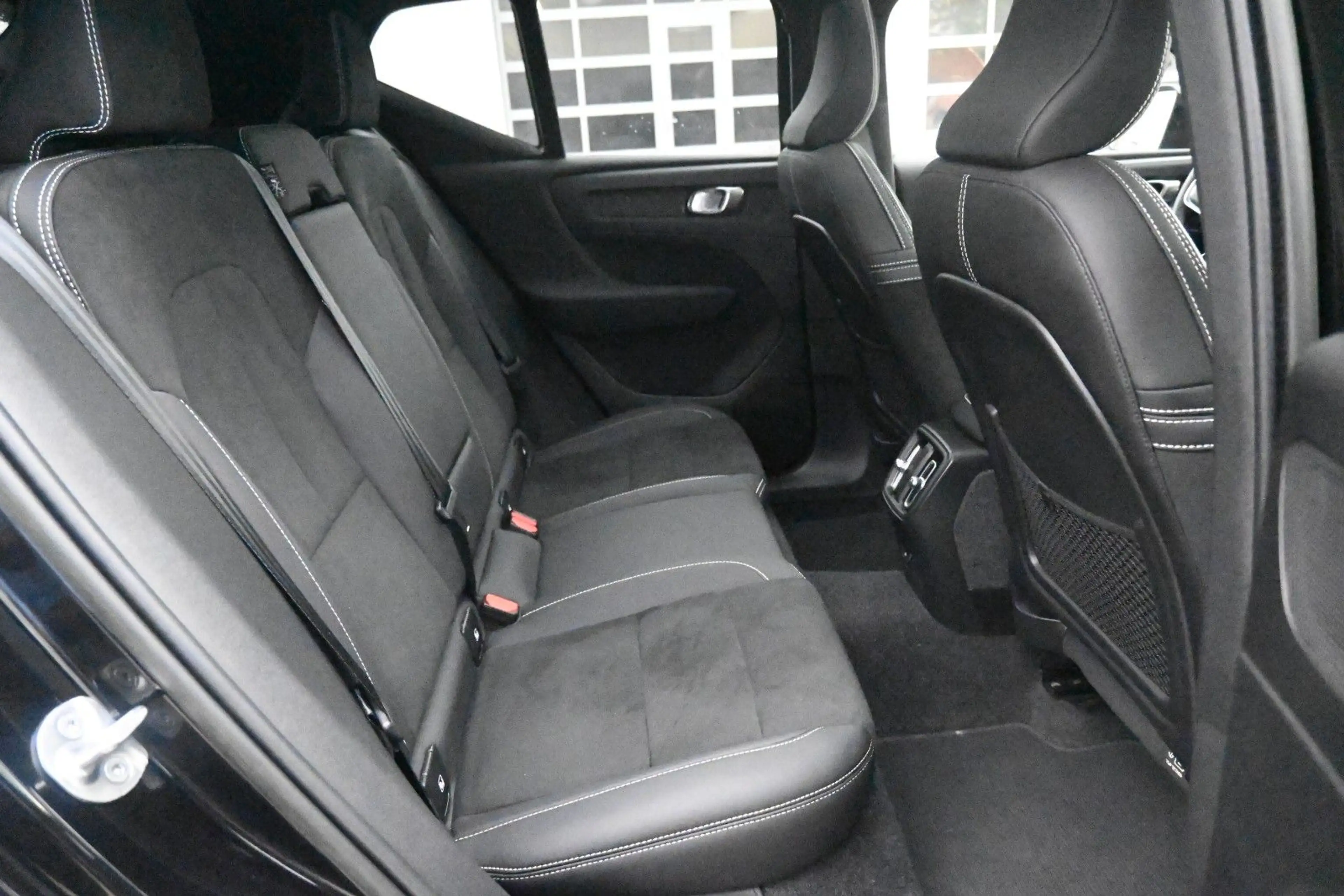 Volvo XC40 Twin Motor AWD Ultimate*PANO*360°*ACC*SHZG — photo 15