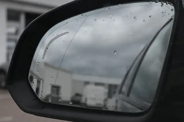 Volvo XC40 view 30