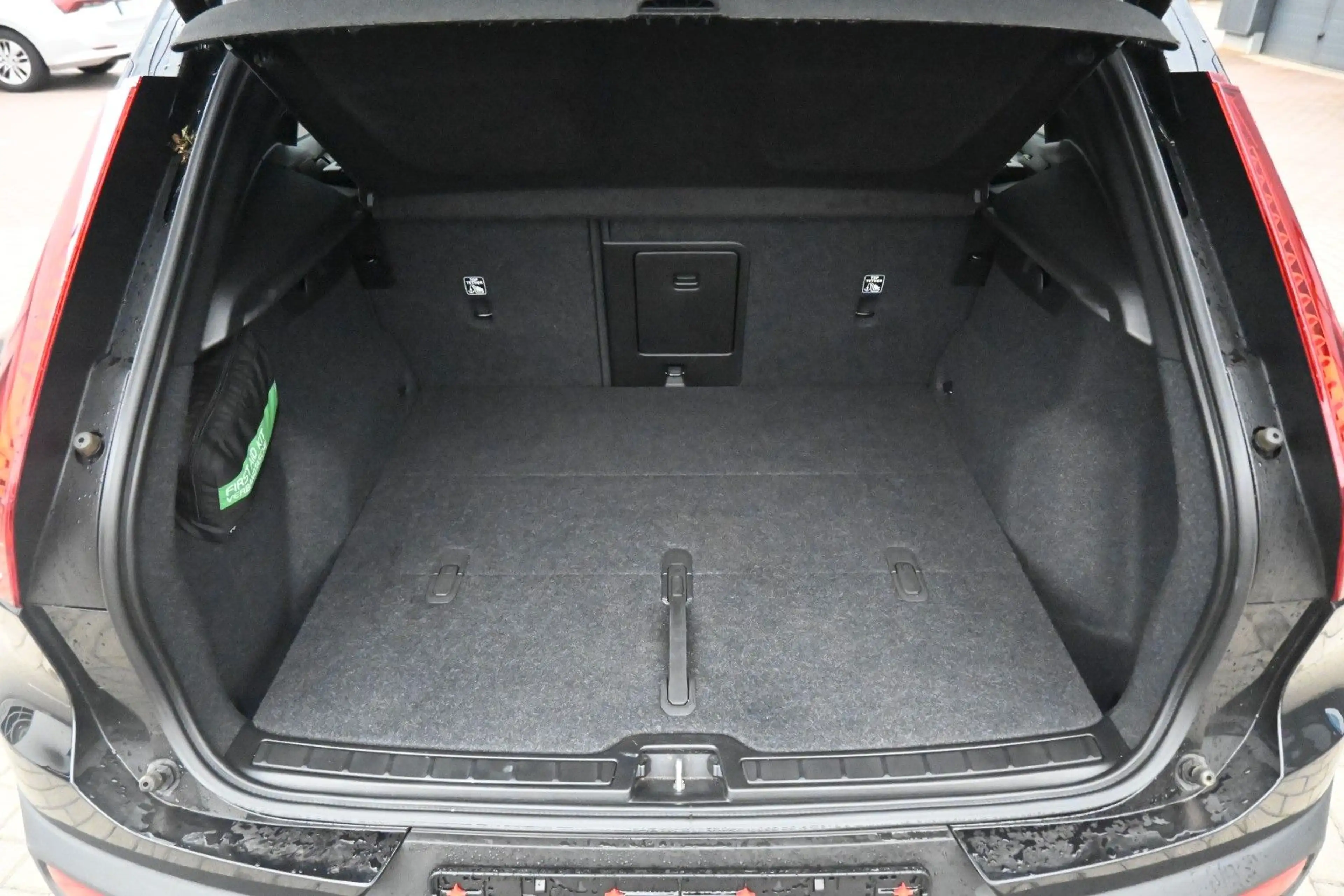 Volvo XC40 Twin Motor AWD Ultimate*PANO*360°*ACC*SHZG — photo 16
