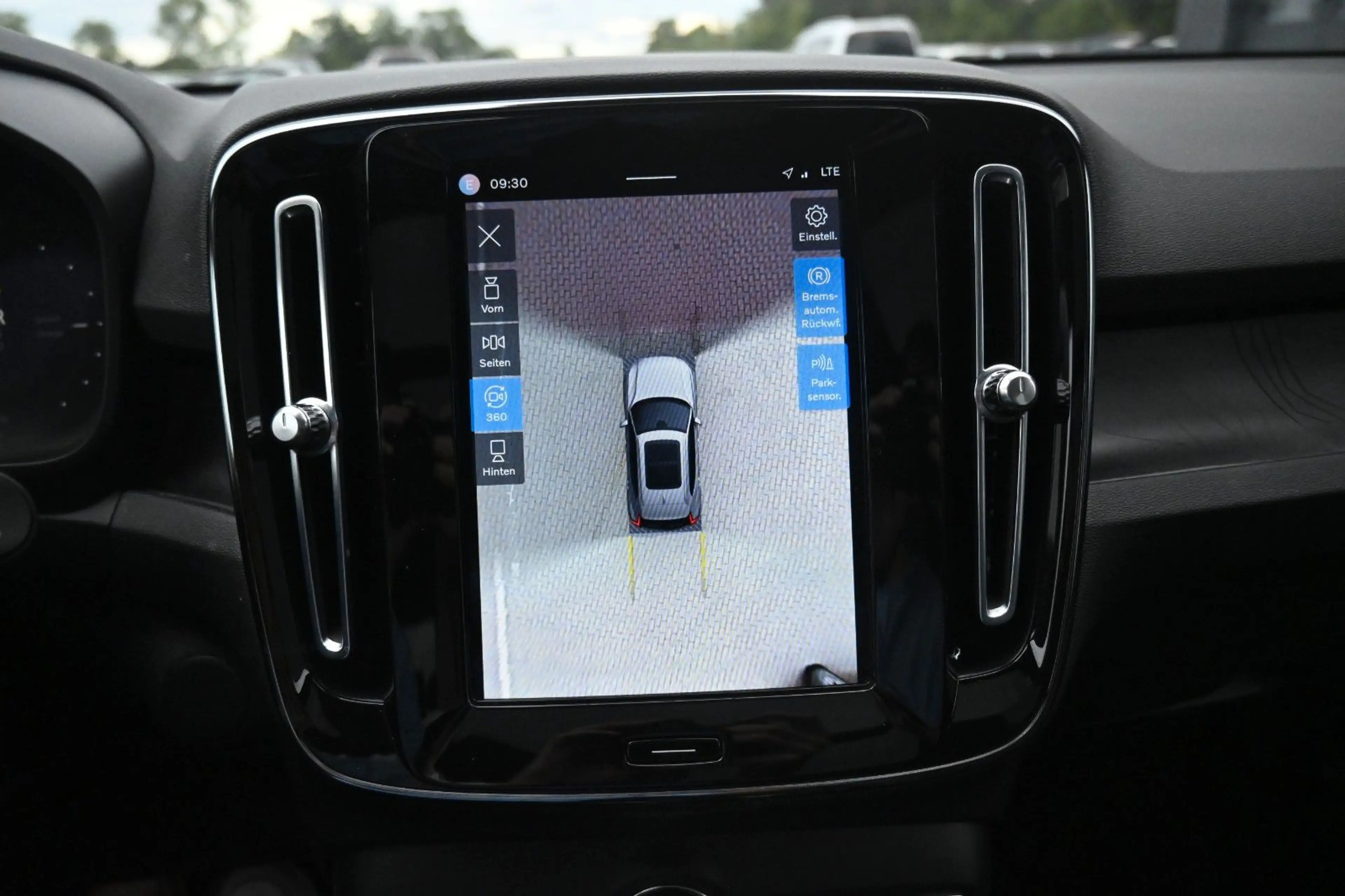 Volvo XC40 Twin Motor AWD Ultimate*PANO*360°*ACC*SHZG — photo 22