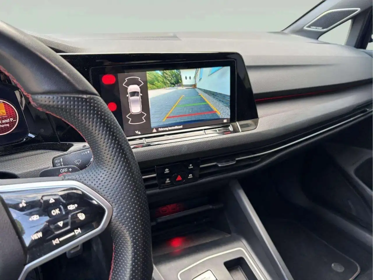 Volkswagen Golf GTI — photo 19