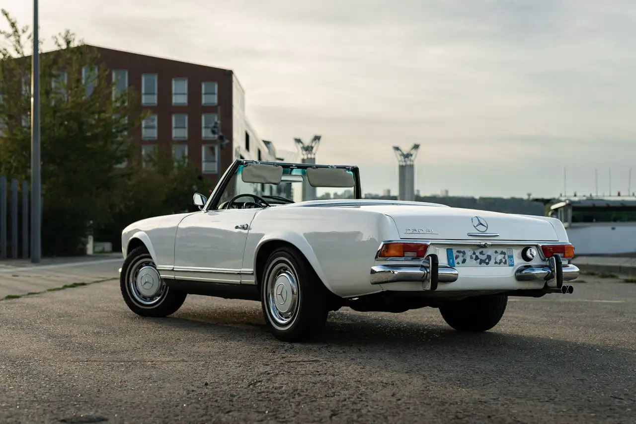Mercedes-Benz SL 230 Pagode, foto 2