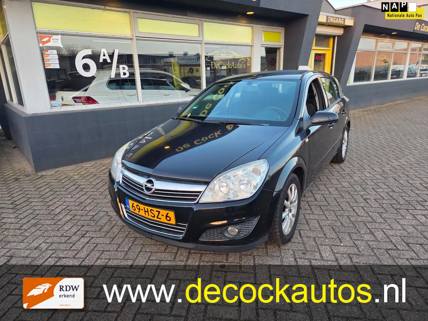 Opel Astra 1.6 Temptation/TREKHAAK Noir - 1