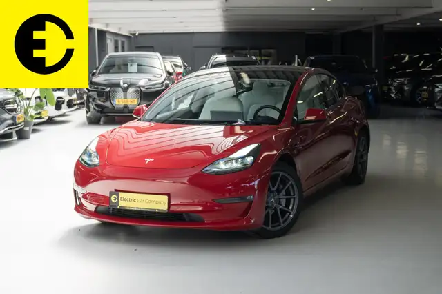 Tesla Model 3 Long Range | Dual Motor | AWD | AutoPilot | Incl.