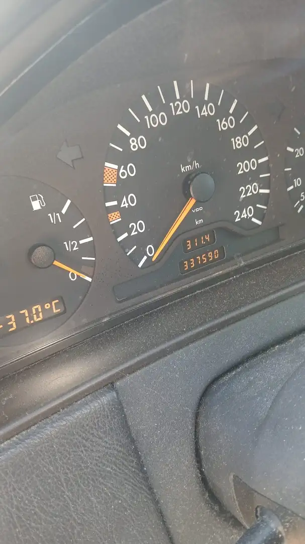 Mercedes-Benz E 200 Elegance - 1