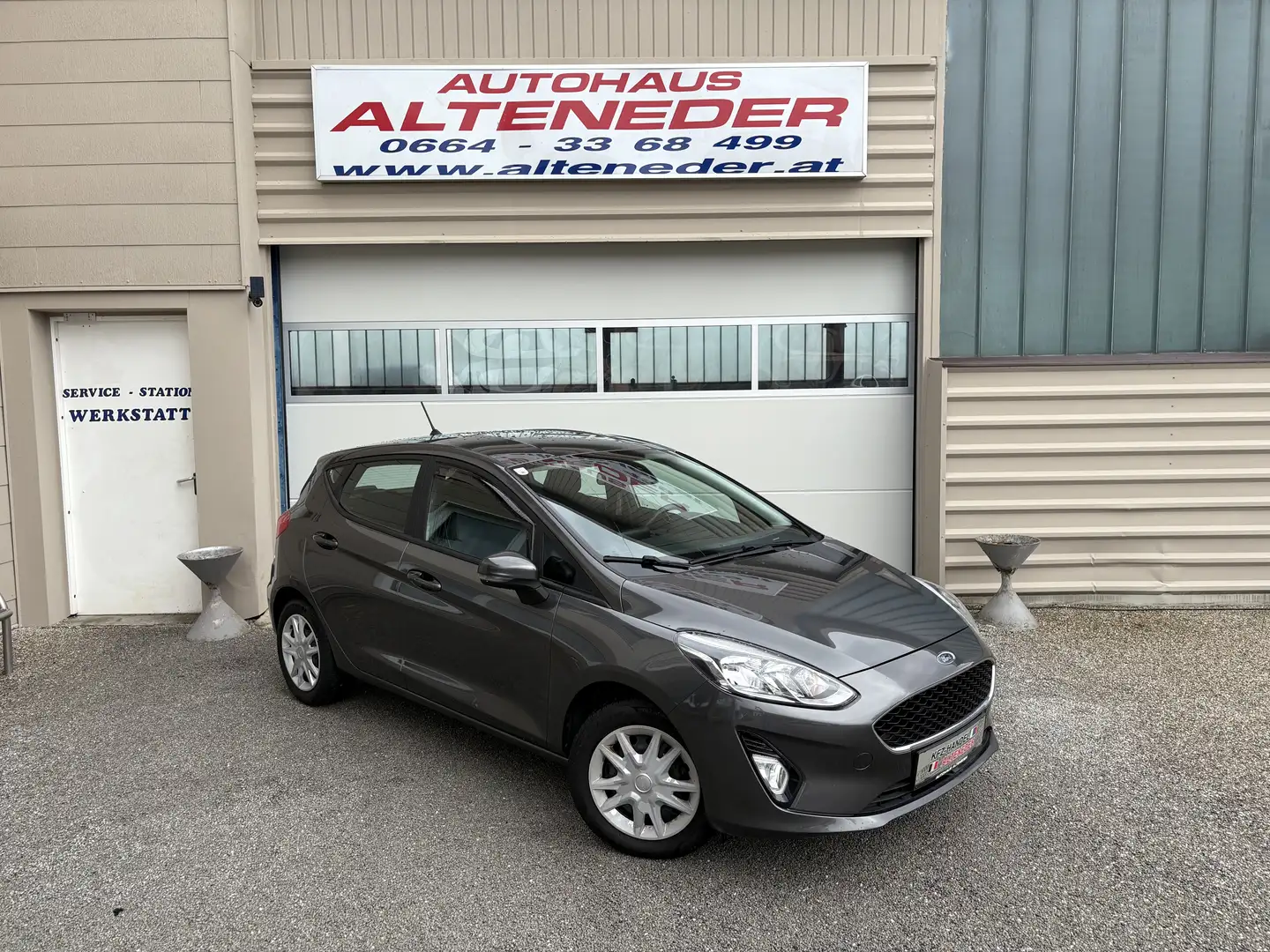Ford Fiesta Trend 1,1  1.BESITZ  WINTER-PAKET  WENIG KM Grau - 1