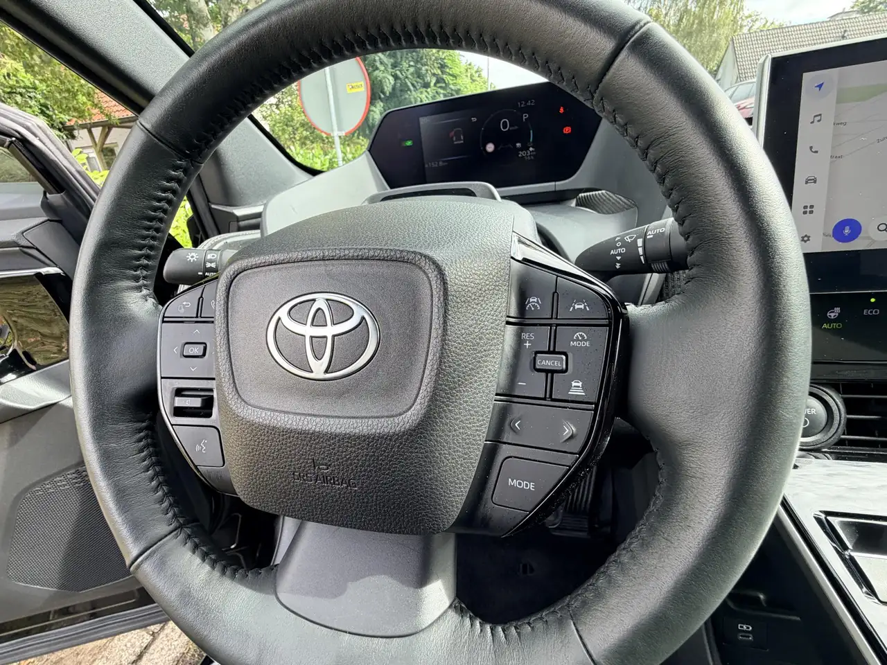 Toyota bZ4X Dynamic 71 kWh 204PK Leder•ACC, миниатюра 19