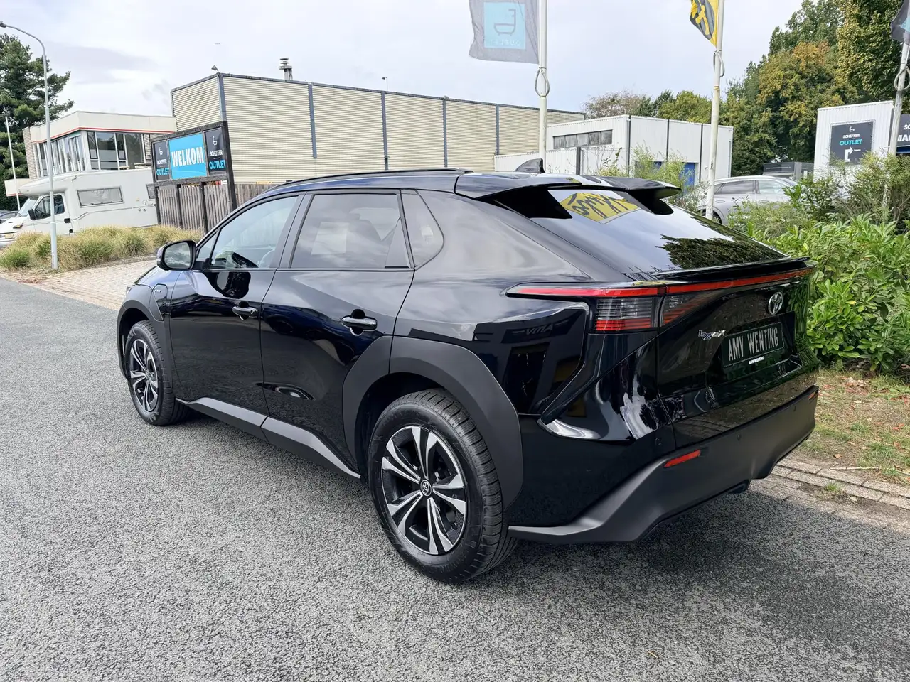 Toyota bZ4X Dynamic 71 kWh 204PK Leder•ACC, миниатюра 3