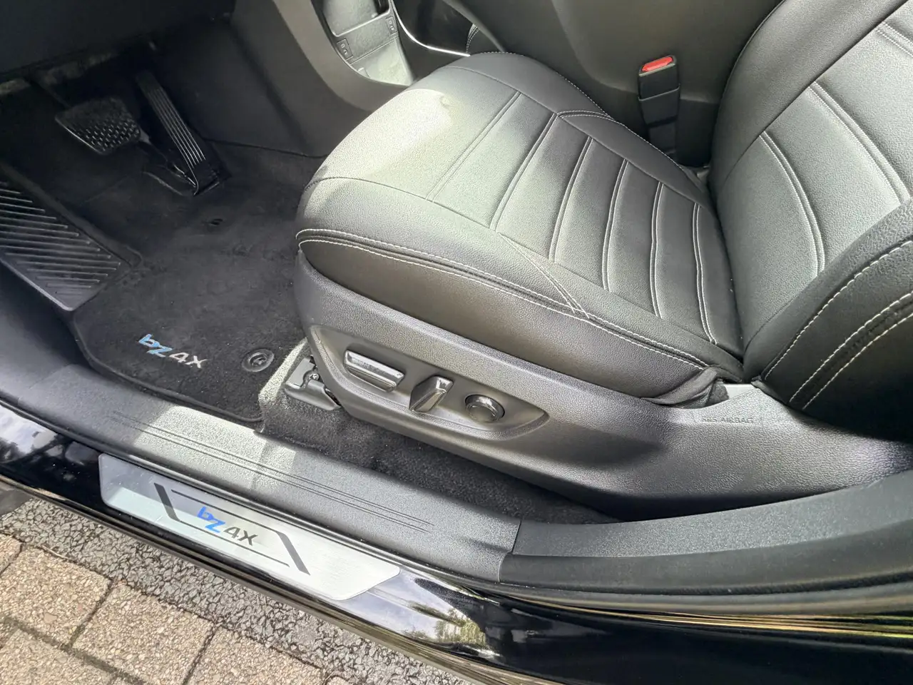 Toyota bZ4X Dynamic 71 kWh 204PK Leder•ACC, миниатюра 14