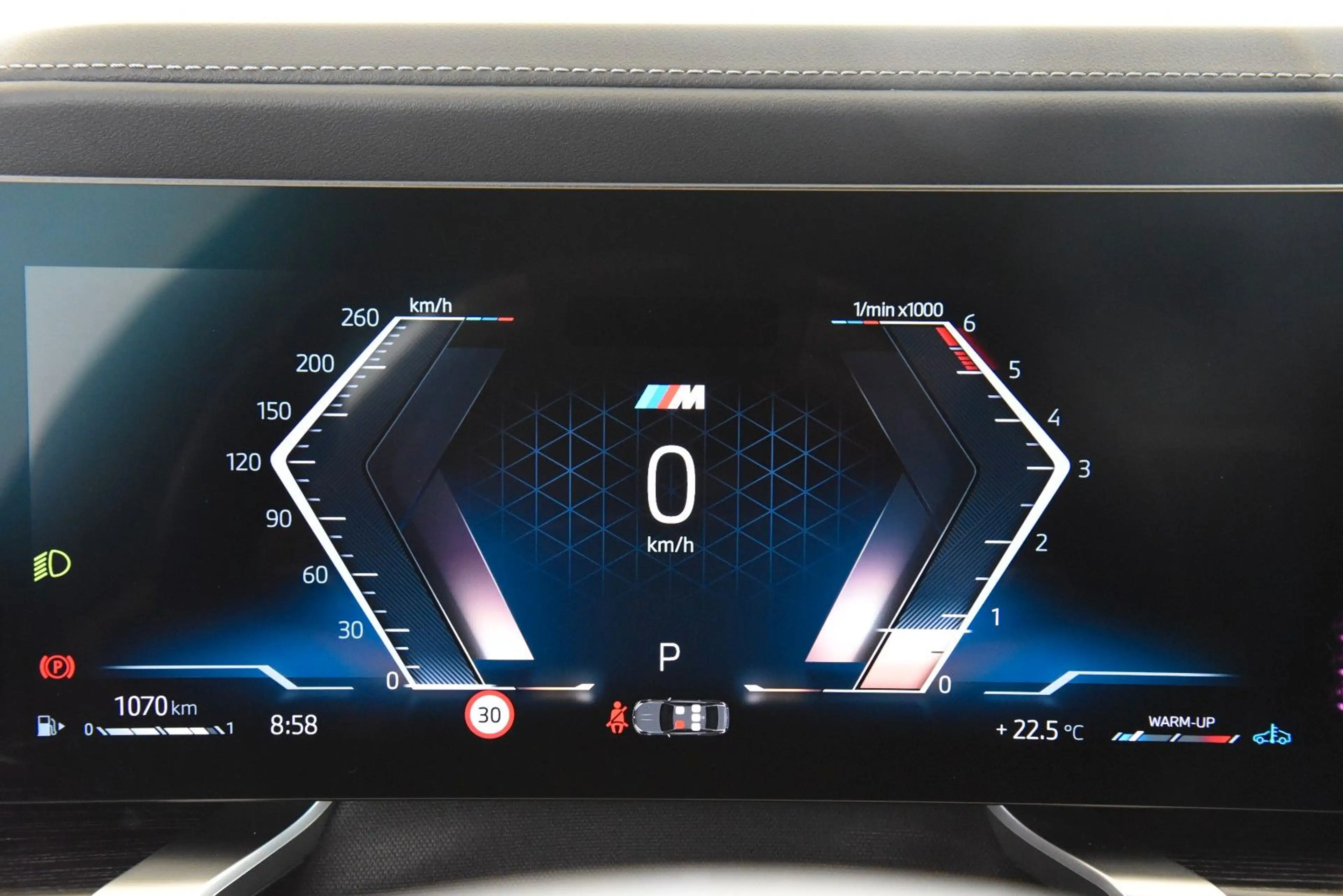 BMW 740 d xDrive M Sport Pro StandHzg LED AHK B&W DAB — photo 11