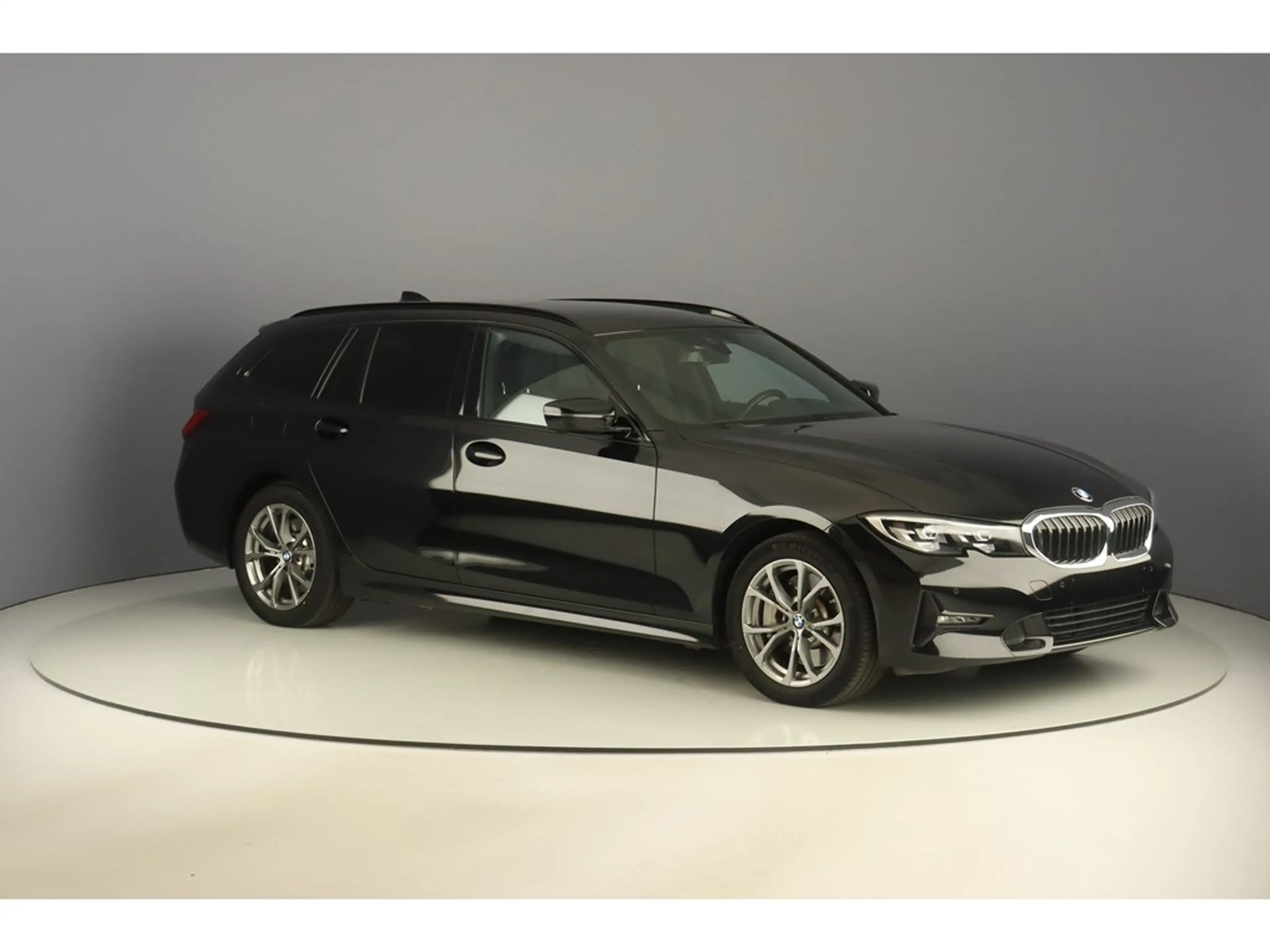 BMW 330 e Touring 292pk Sport Pack Travel — photo 7