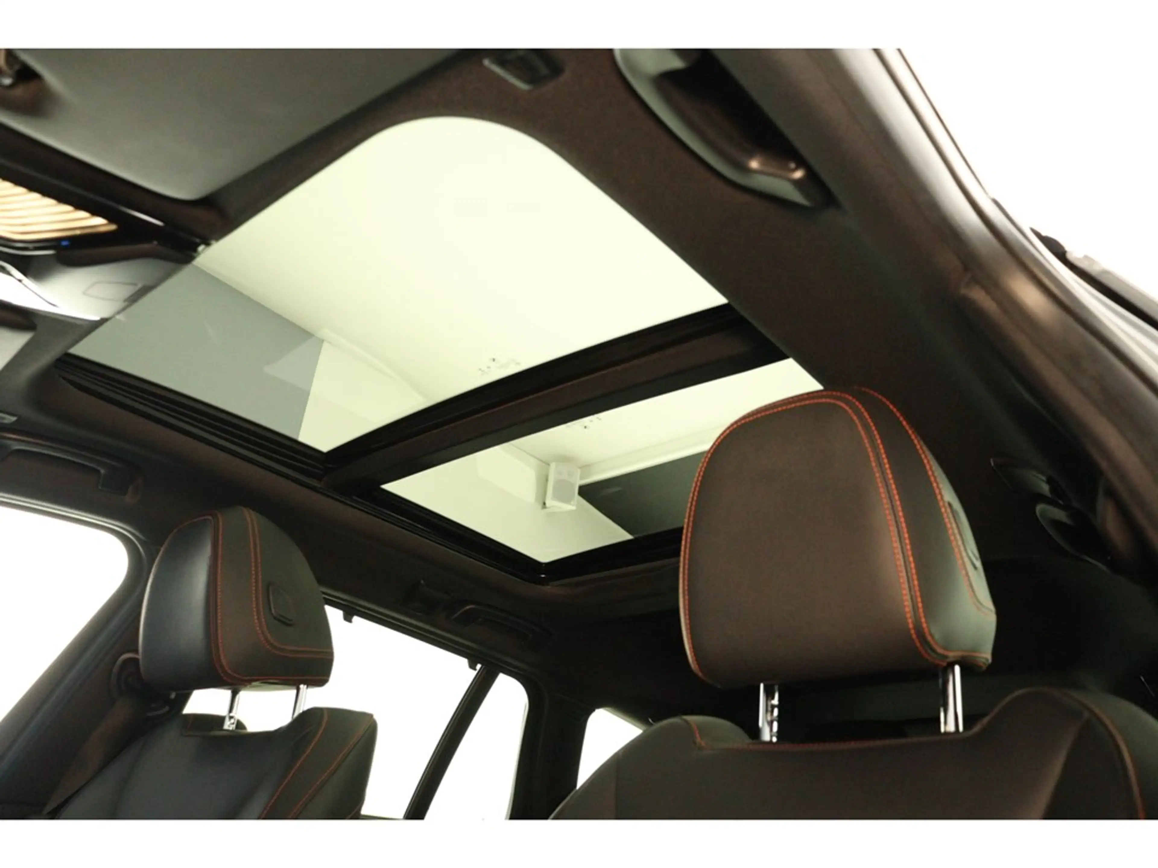 BMW 330 e Touring 292pk Sport Pack Travel — photo 13