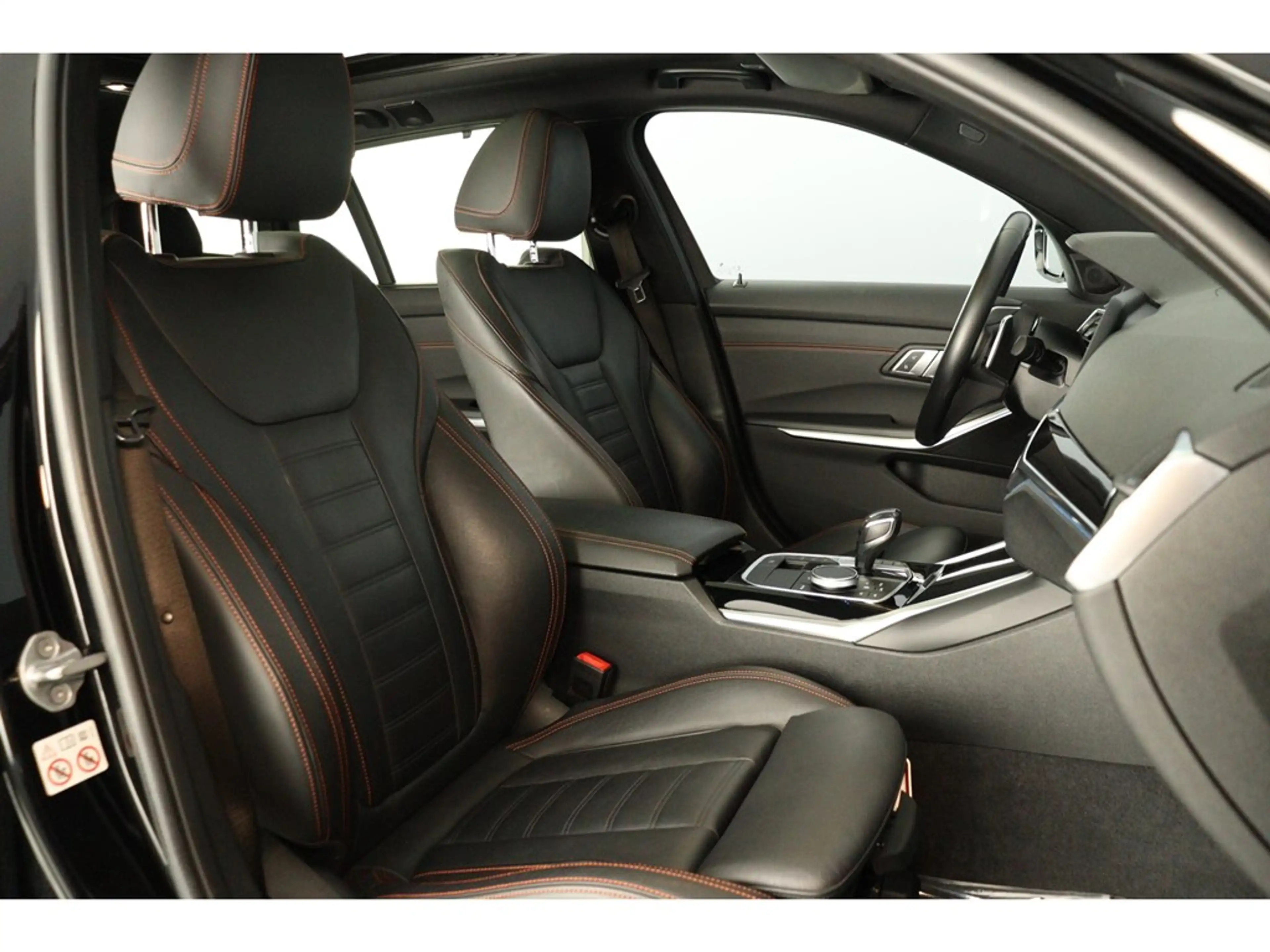 BMW 330 e Touring 292pk Sport Pack Travel — photo 10