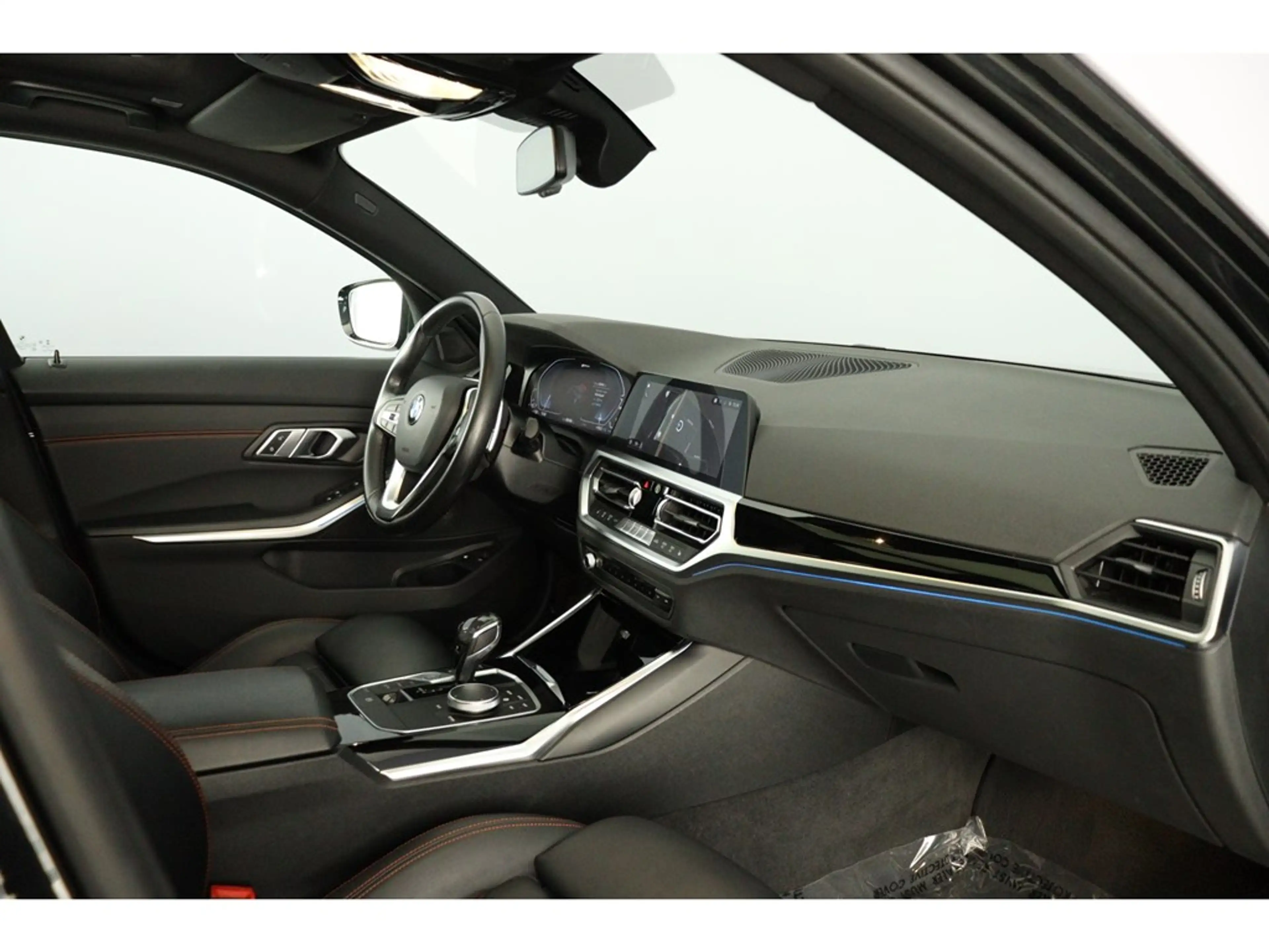 BMW 330 e Touring 292pk Sport Pack Travel — photo 11