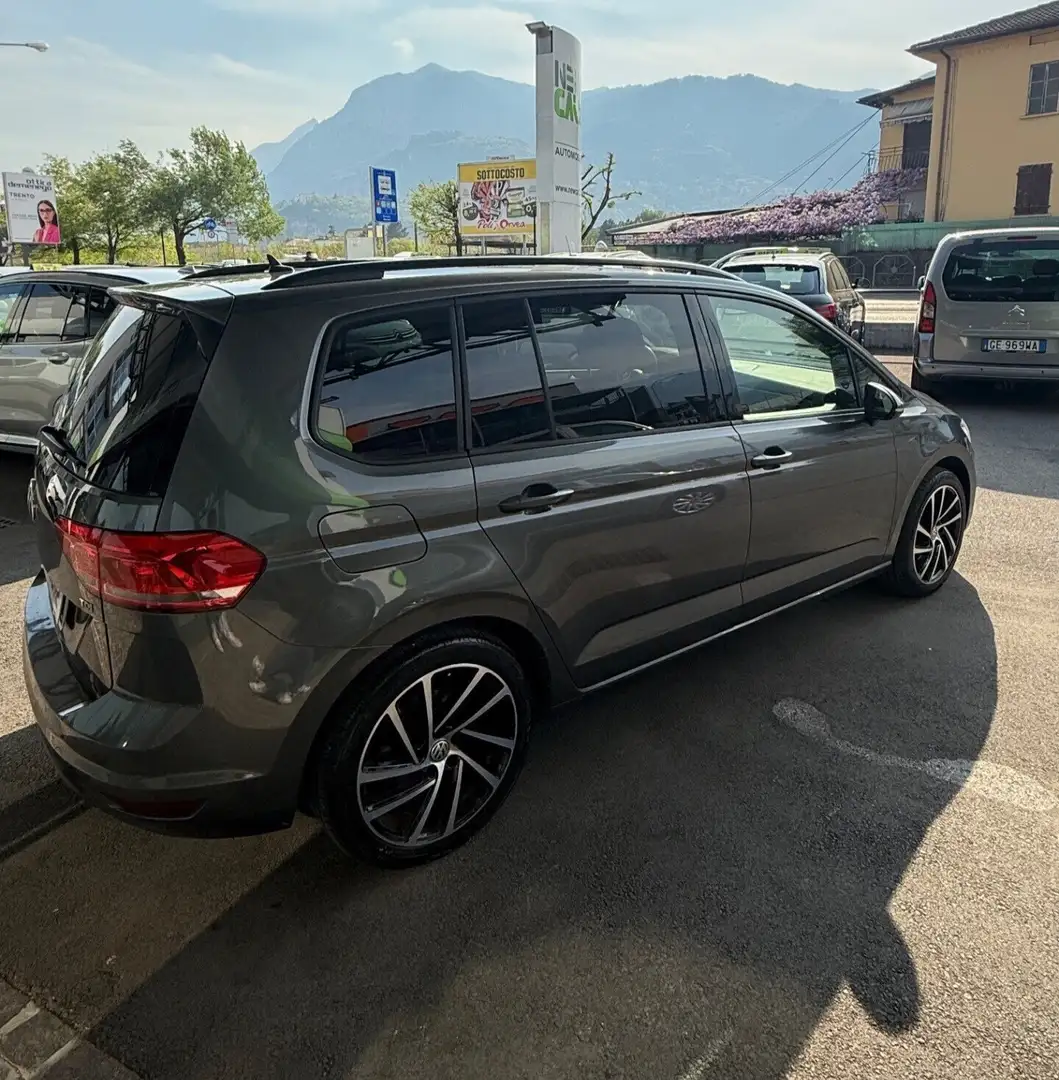 Volkswagen Touran 1.6 tdi Executive 115cv - 2