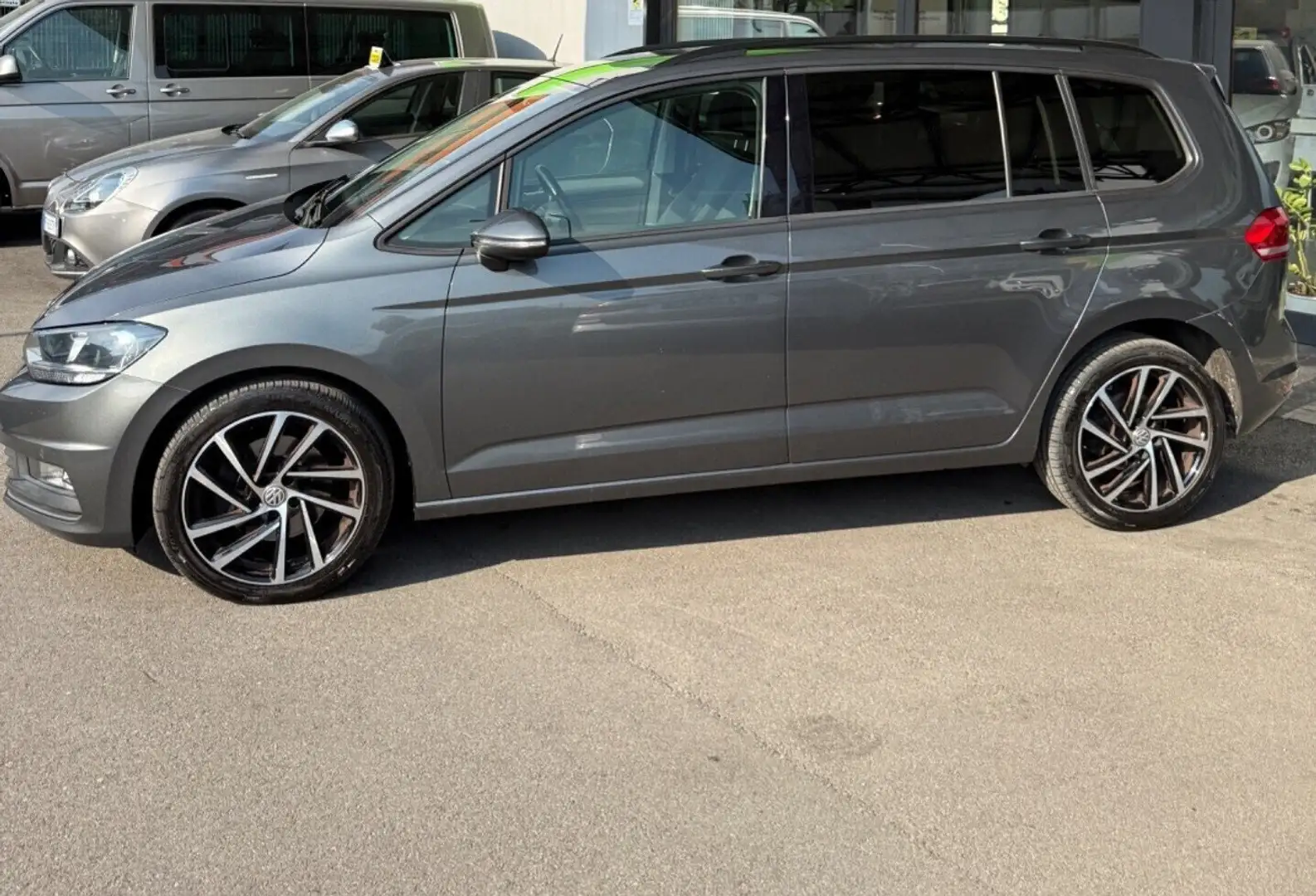 Volkswagen Touran 1.6 tdi Executive 115cv - 1