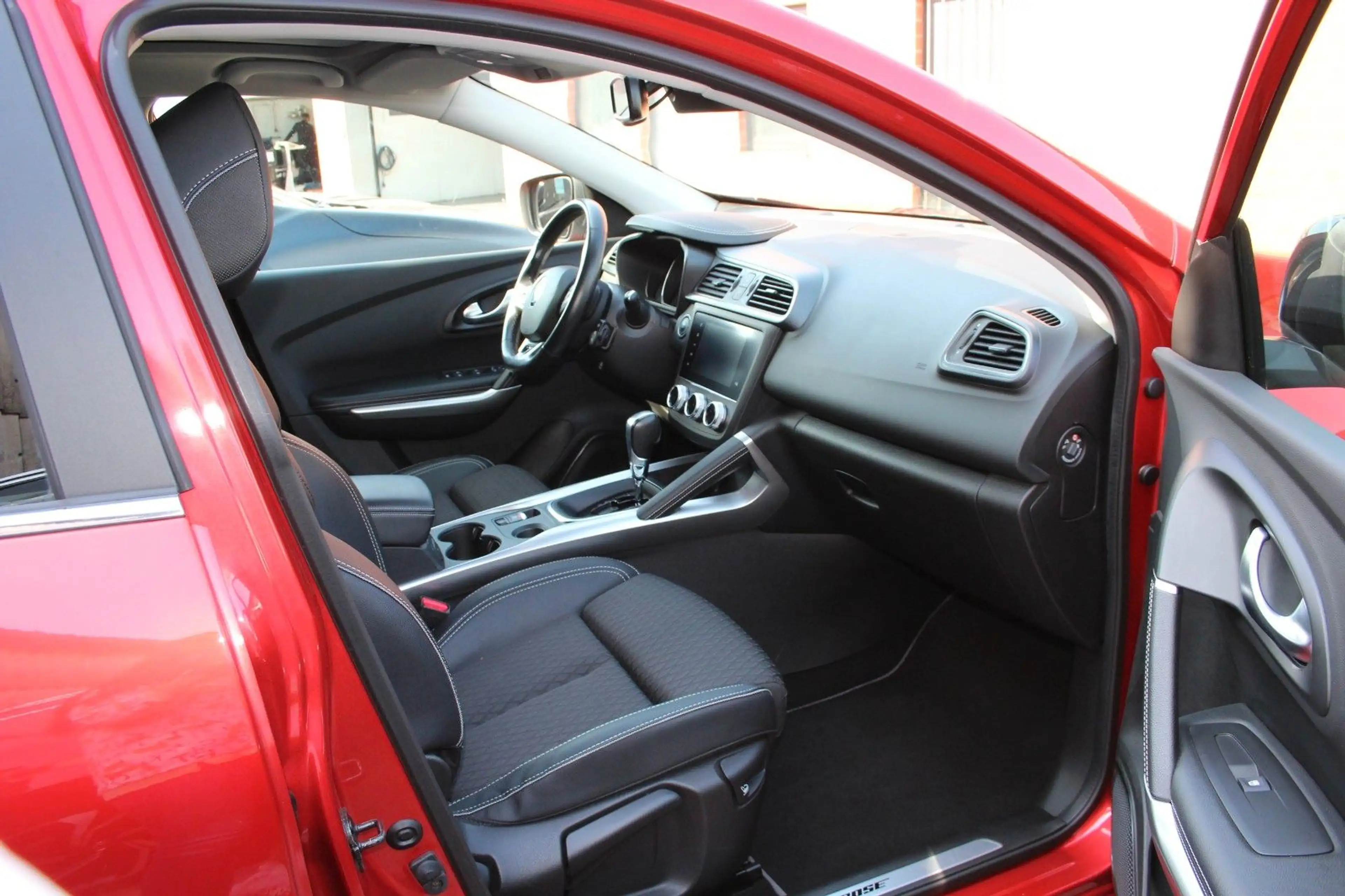 Renault Kadjar Bose Edition TCe 140 EDC — photo 7