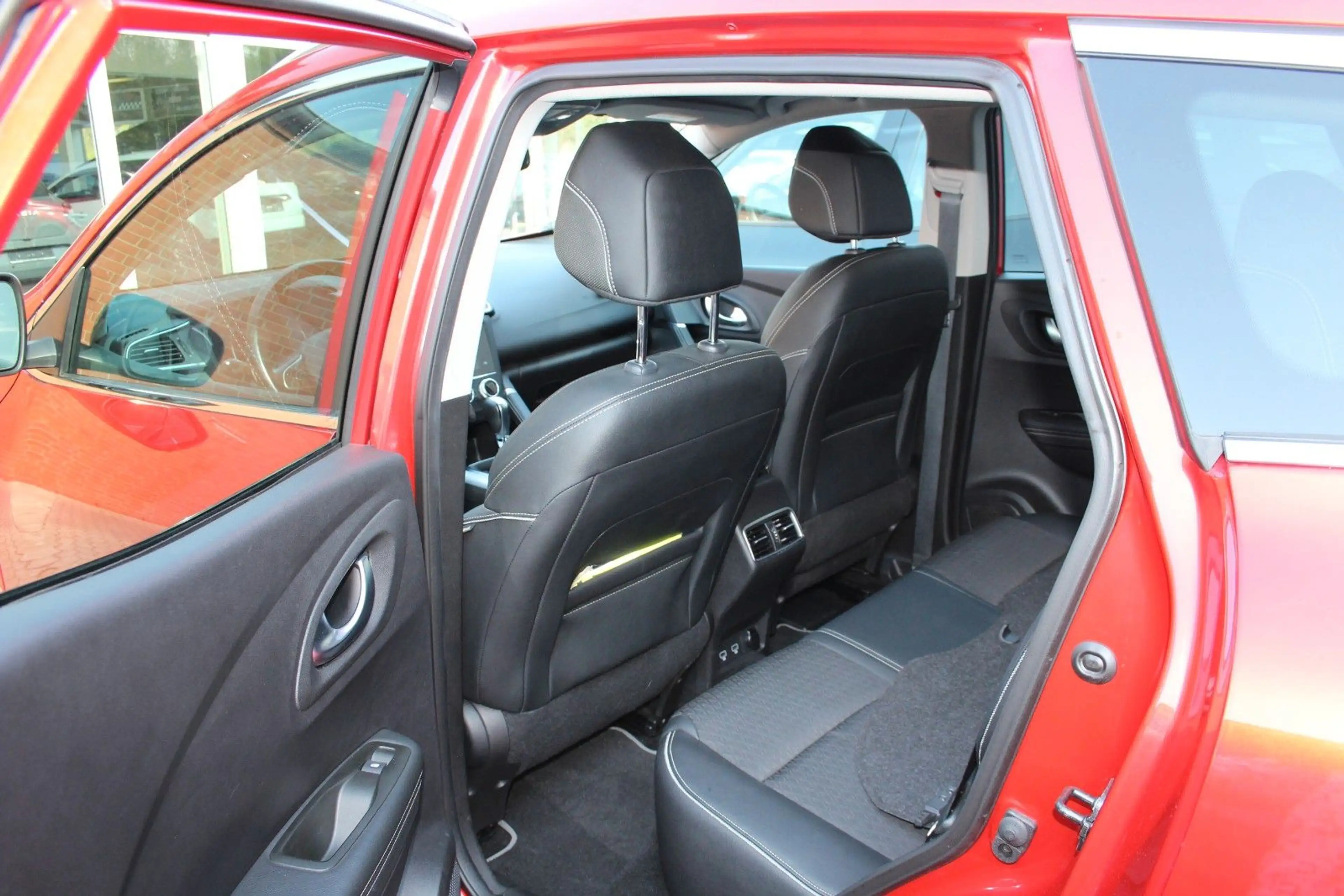 Renault Kadjar Bose Edition TCe 140 EDC — photo 8