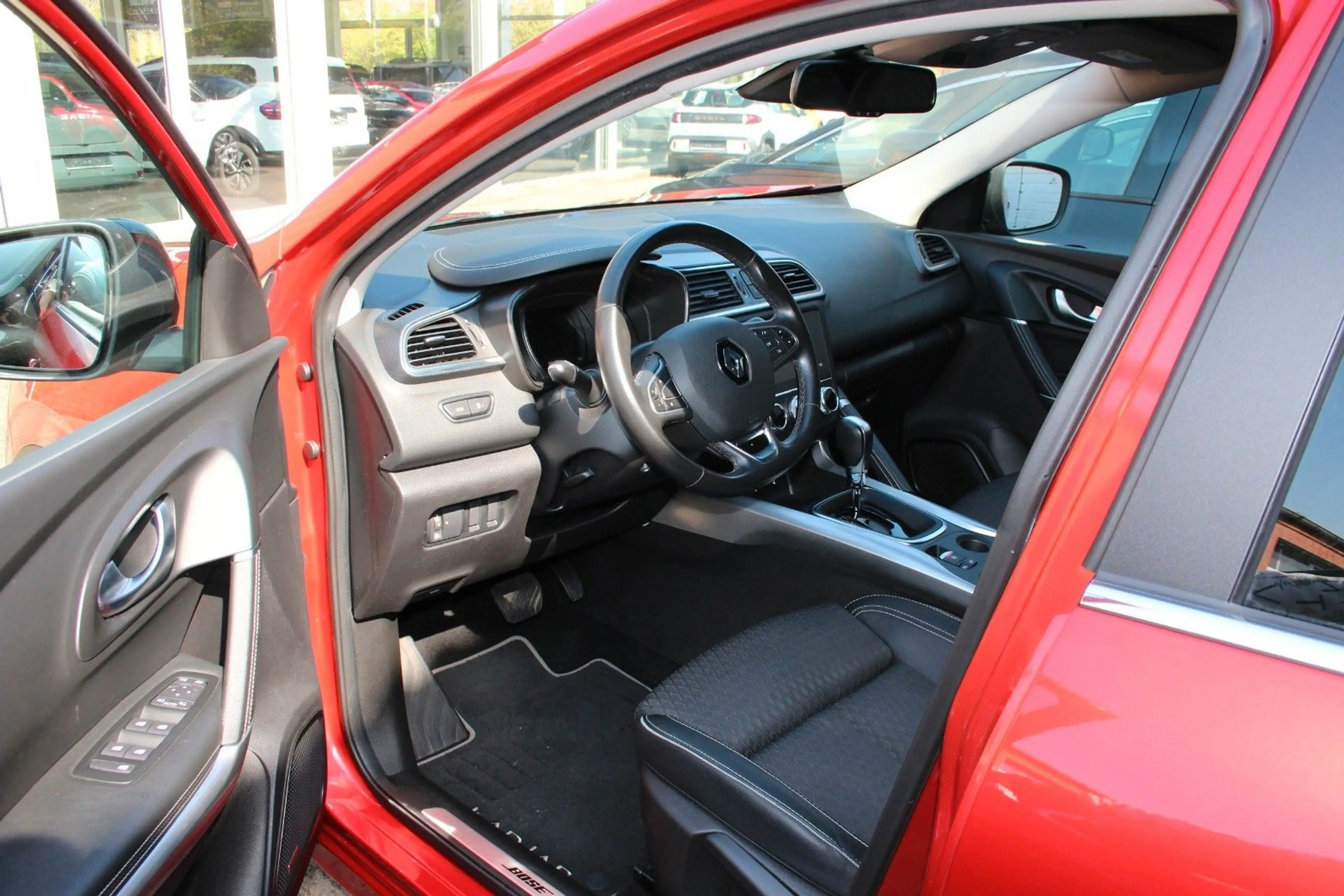 Renault Kadjar Bose Edition TCe 140 EDC — photo 6