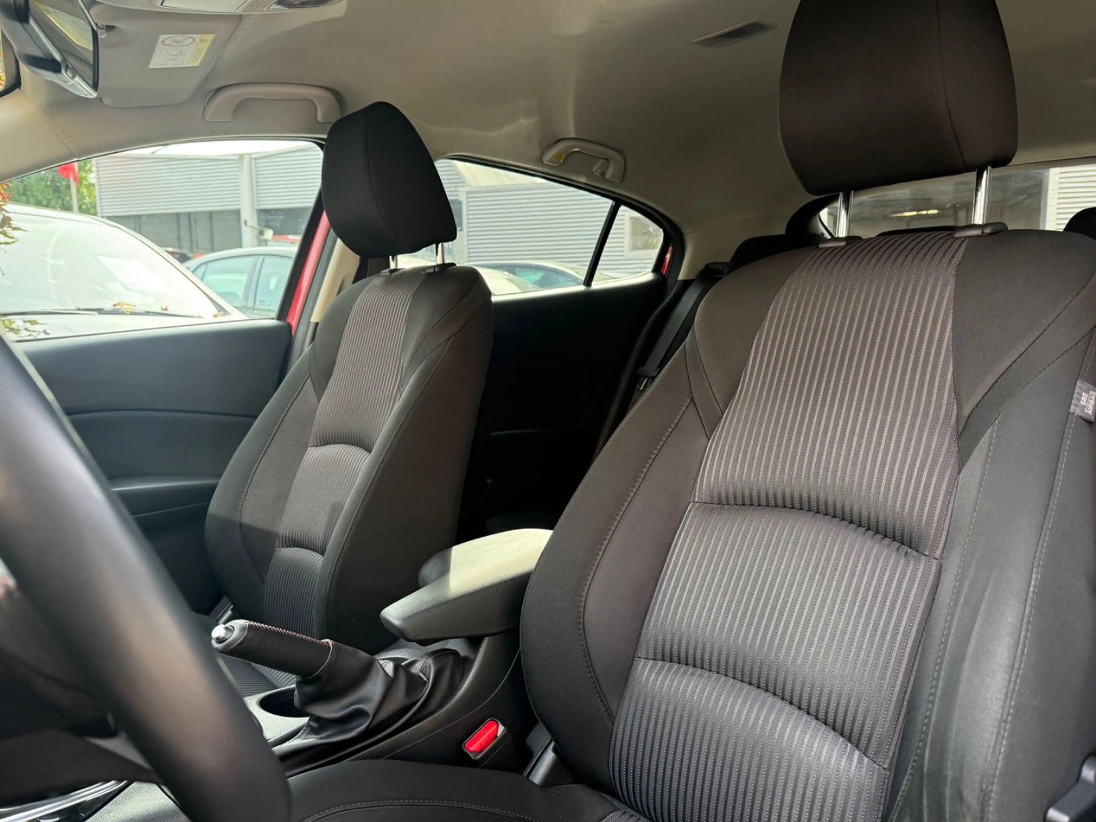 Mazda 3 Lim. Center-Line/TEMPOMAT/PDC/SITZHEIZUNG/ — photo 11
