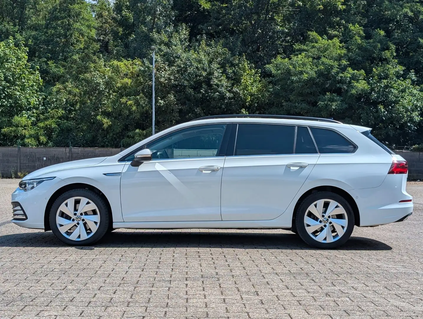 Volkswagen Golf VIII Style IQLight/KeyLess/EHK/Kamera/STHZ Blanc - 2