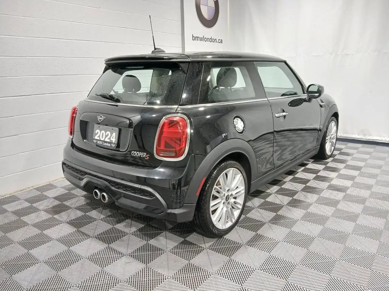 MINI 3 Door снимка MINI 3 Door