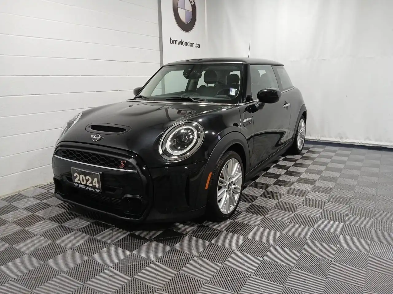 2024 MINI 3 Door