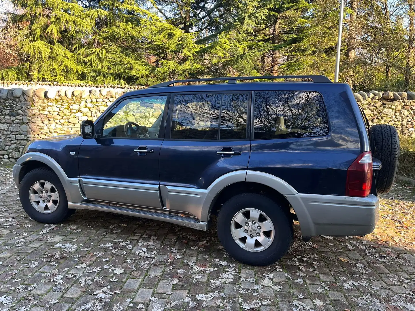 Mitsubishi Pajero 5p 3.2 tdi 16v di-d GLS-2 Auto Per Comm Asi Ok - 2